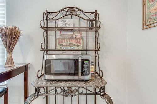 Luxurious And Spacious Gem In The Heart Of Atl