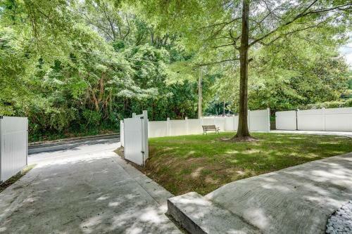 Luxurious And Spacious Gem In The Heart Of Atl