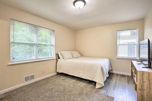 Convenient Atlanta Home, 9 Mi To Downtown!