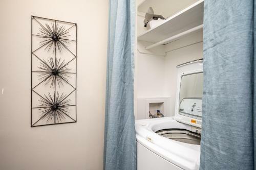 Downtown Atl Condo W Pool King Bed Lm1k2t