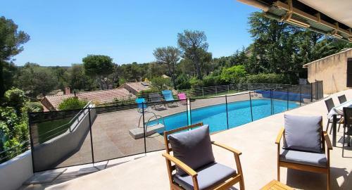 Villa Garrigue For 9 People With Private Pool Between Aix En Provence And Marseille