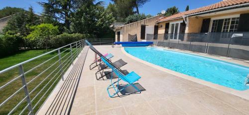 Villa Garrigue For 9 People With Private Pool Between Aix En Provence And Marseille