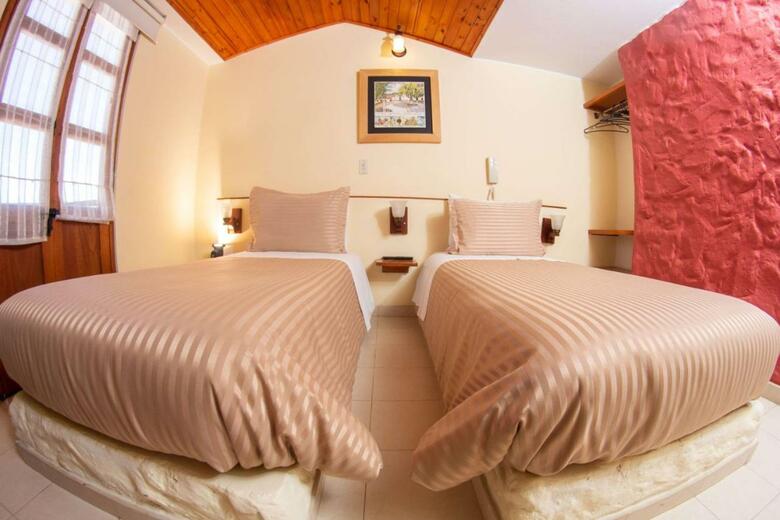 Hotel Calle Principal