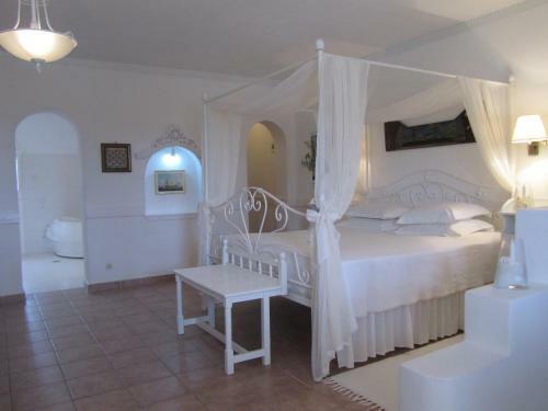 Porto Scoutari Romantic Hotel