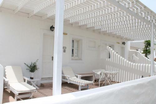 Porto Scoutari Romantic Hotel