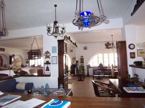 Porto Scoutari Romantic Hotel