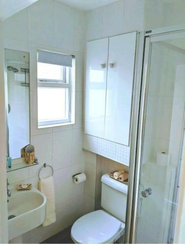 Beautiful Ground Floor Apartment With Parking