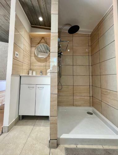 Apartamento Adorable D�pendance Individuelle � Cagnes