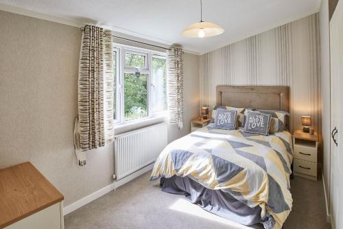 Host & Stay - Kingfisher Lodge