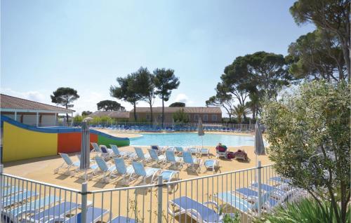 Two-bedroom Holiday Home In Calvisson