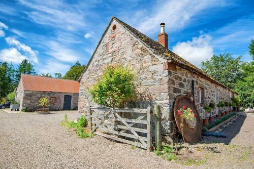 Spacious & Stylish Stonehous