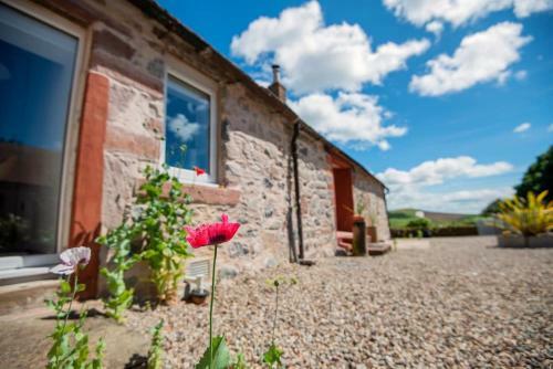 Spacious & Stylish Stonehous