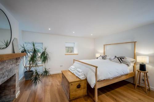 Spacious & Stylish Stonehous