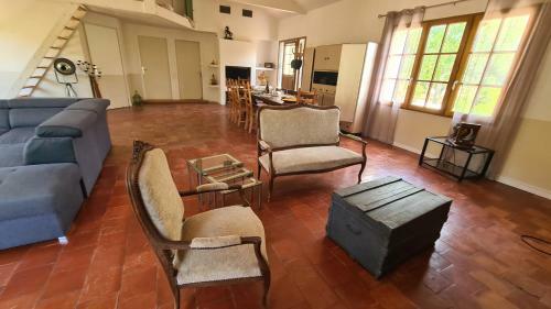 Le Ranch: Grande Villa Acc�s Priv� � La Rivi�re