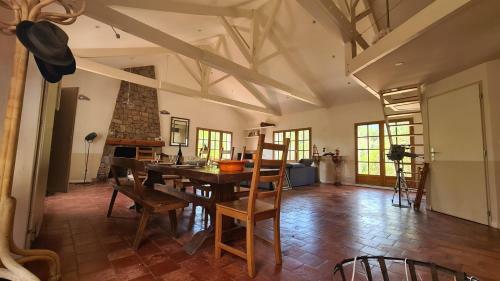 Le Ranch: Grande Villa Acc�s Priv� � La Rivi�re