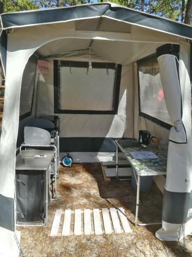 Sambaia Surf & Yoga Camp