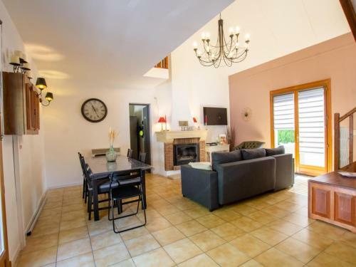 G�te Carlux, 4 Pi�ces, 5 Personnes - Fr-1-616-272