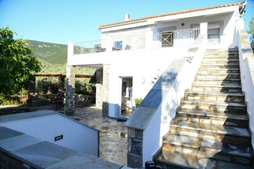 Nies Apartments 2