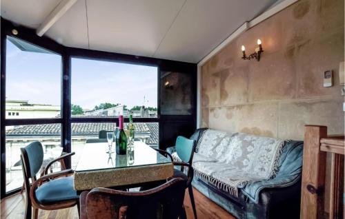 Amazing Home In Carcassonne With Wifi And 2 Bedrooms