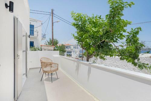 Pearl House - Luxurious New Beach Villa In Spetses Stunning View