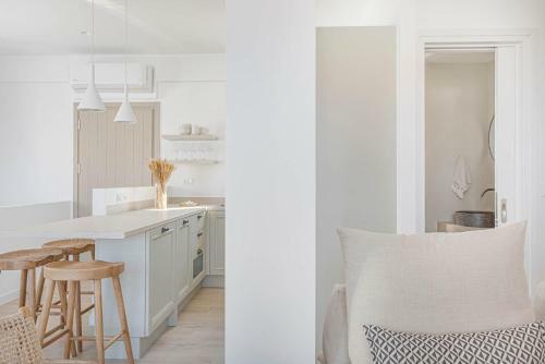 Pearl House - Luxurious New Beach Villa In Spetses Stunning View