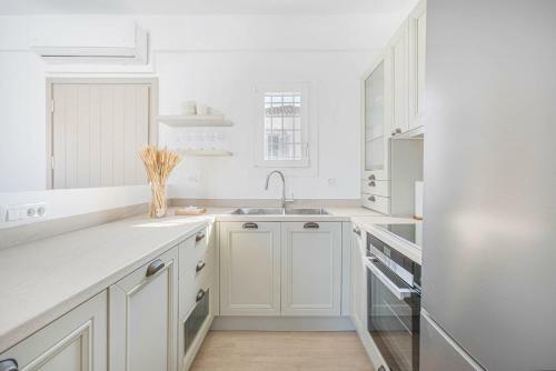 Pearl House - Luxurious New Beach Villa In Spetses Stunning View