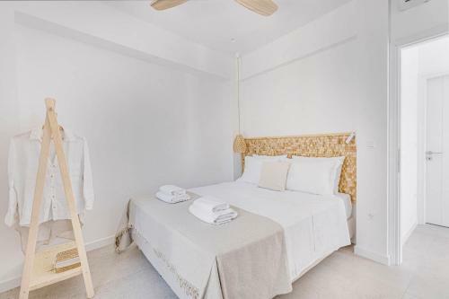 Pearl House - Luxurious New Beach Villa In Spetses Stunning View