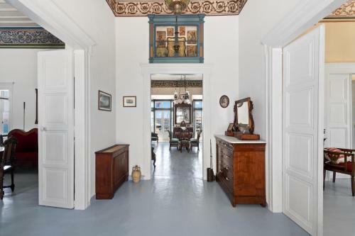 Villa 1800 Mansion