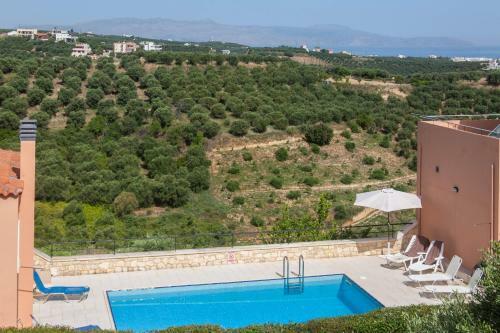 Hillside Seaview Apartment