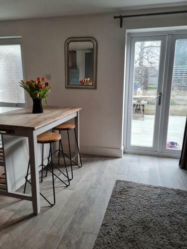 The Little Cottage - Peaceful, Dog Friendly In 3 Acres