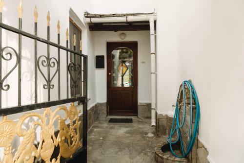 Nerida's-traditional 3 Br Townhouse-bbq-view
