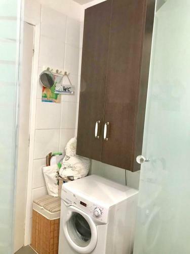 Beautiful And Comfortable Apartment In Varkiza