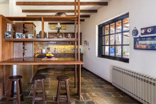 Villa Evia Escape