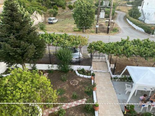 Ameli Apartment With Mountain View And Private Parking