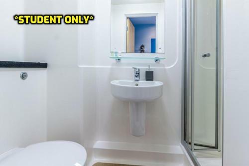 Posada Student Only Zeni Students En-suites In Glasgow