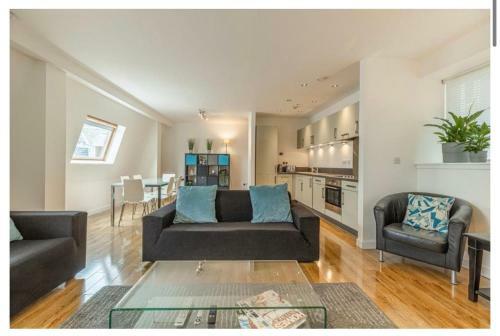 Lovely 3-bedroom Apartment In Glasgow City Centre