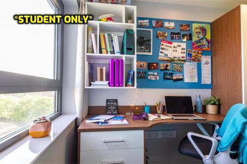 Student Only Zeni 7 Bed Apartment Glasgow