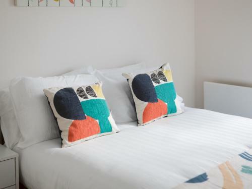 Apartamento Pass The Keys Lovely 2-bed Glasgow Harbour With Parking And Views