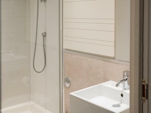 Apartamento Pass The Keys Lovely 2-bed Glasgow Harbour With Parking And Views