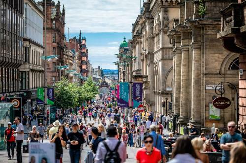 Student Only Zeni 6 Bed Apartment Glasgow