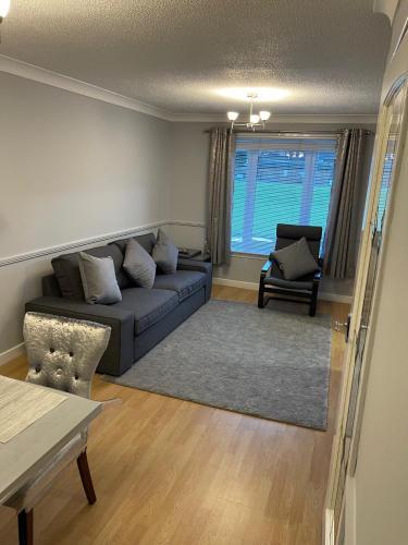 2 Bed Contemporary Apartment Glasgow Free Parking Netflix Sleeps 4