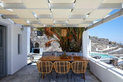 Villa El Verano Suites