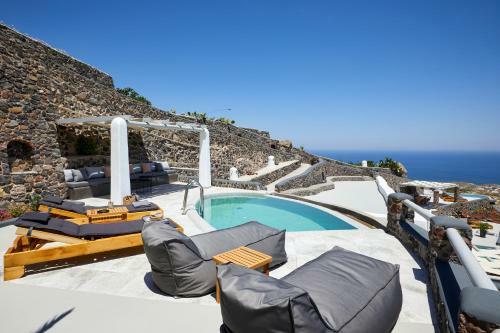 Villa El Verano Suites
