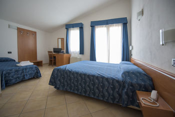 Aparthotel Resort Isola Rossa