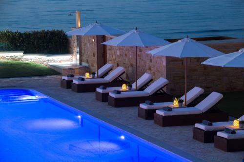 Villa Paralia Beachfront Residence