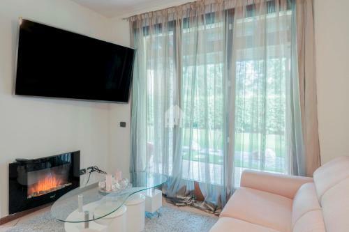 Villa Duplex With Private Garden & Jacuzzi