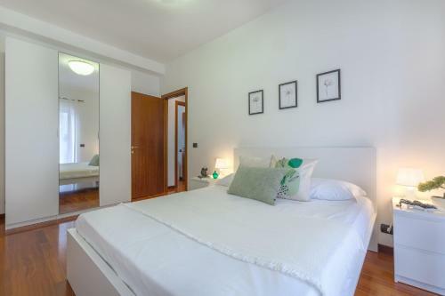 Prospettiva Corso Giovecca Apartment With Parking