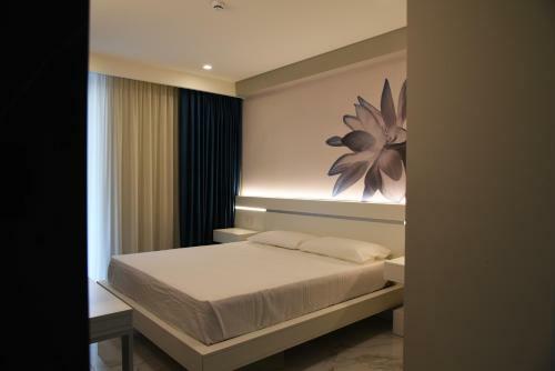 Demsi Palace Hotel & Restaurant