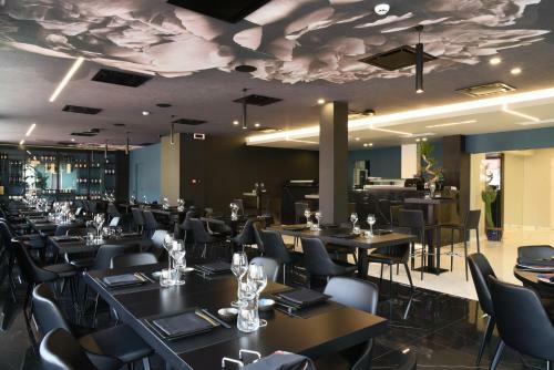 Demsi Palace Hotel & Restaurant