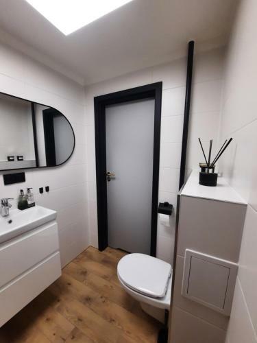 Apartamento Gold&black O?wi?cim Centrum